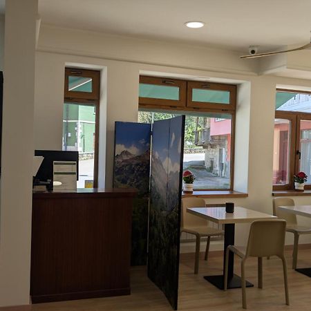 Hotel Rural La Plaza Caso Ngoại thất bức ảnh
