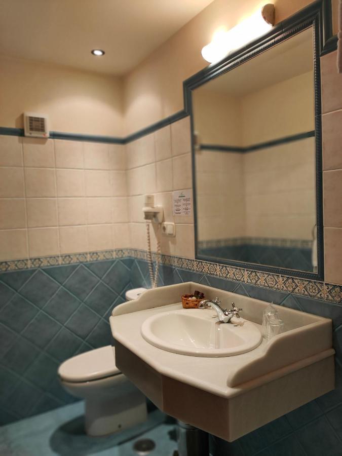 Hotel Rural La Plaza Caso Ngoại thất bức ảnh
