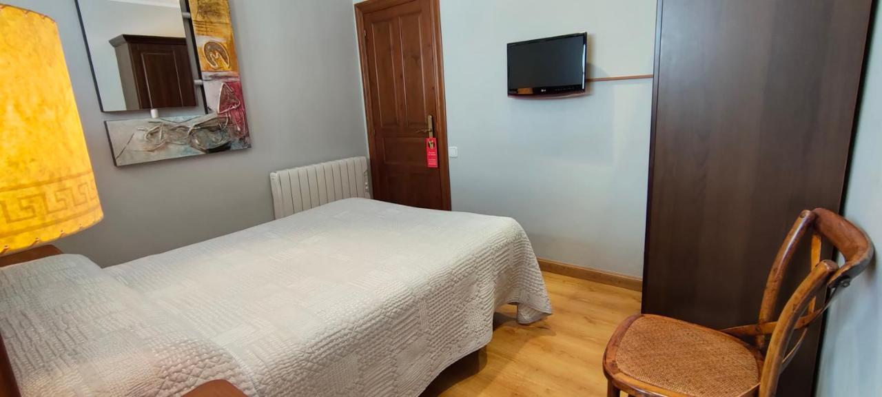 Hotel Rural La Plaza Caso Ngoại thất bức ảnh