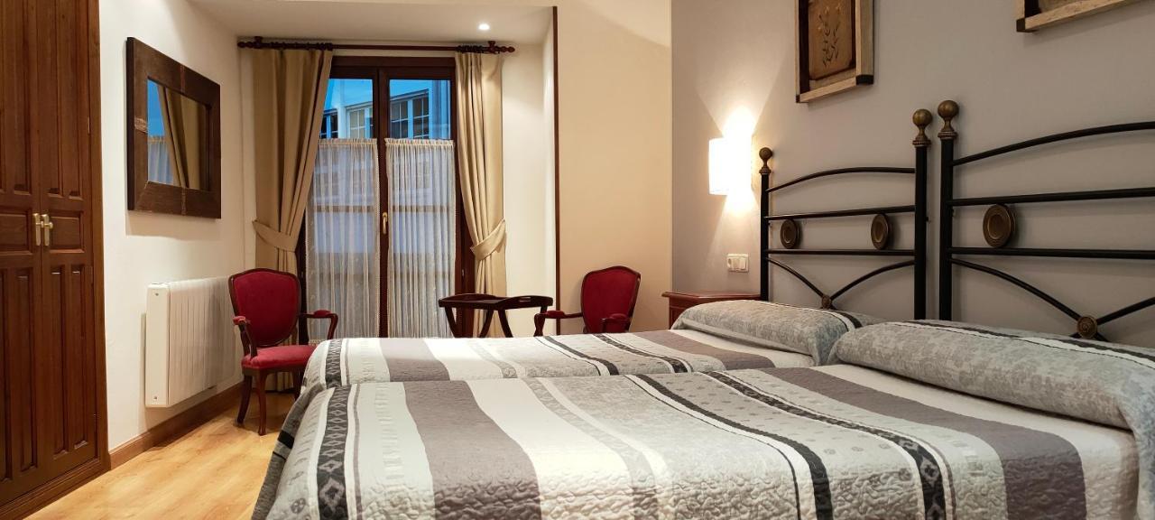 Hotel Rural La Plaza Caso Ngoại thất bức ảnh