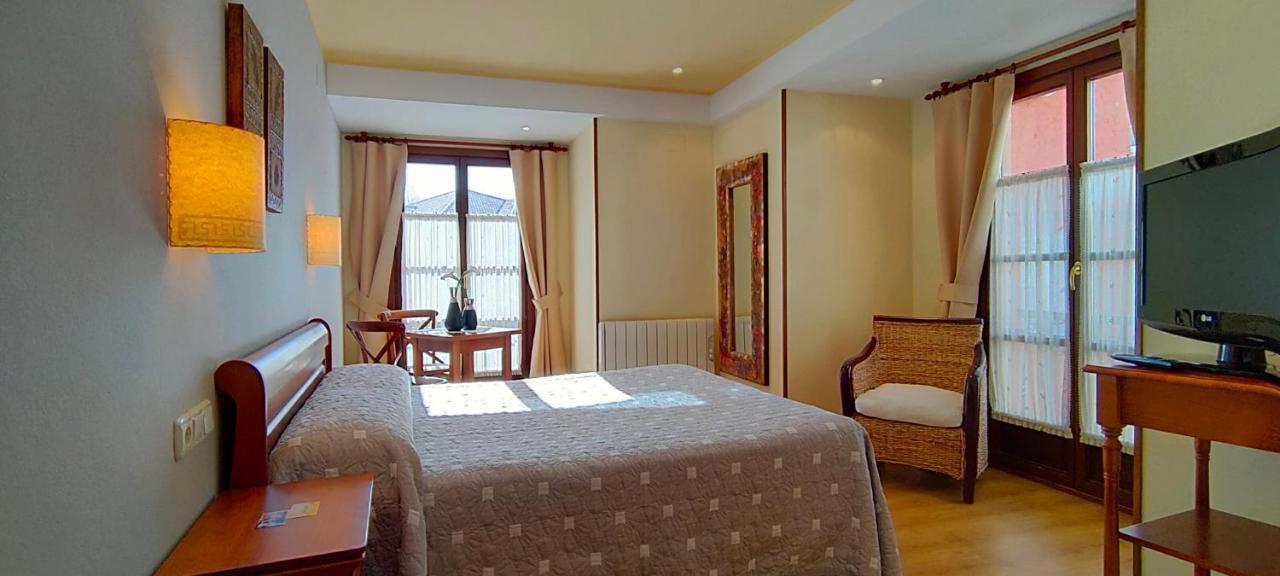 Hotel Rural La Plaza Caso Ngoại thất bức ảnh