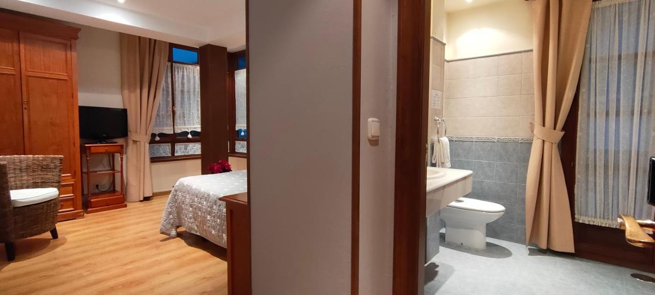 Hotel Rural La Plaza Caso Ngoại thất bức ảnh