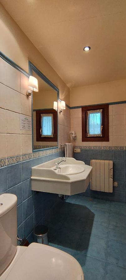 Hotel Rural La Plaza Caso Ngoại thất bức ảnh