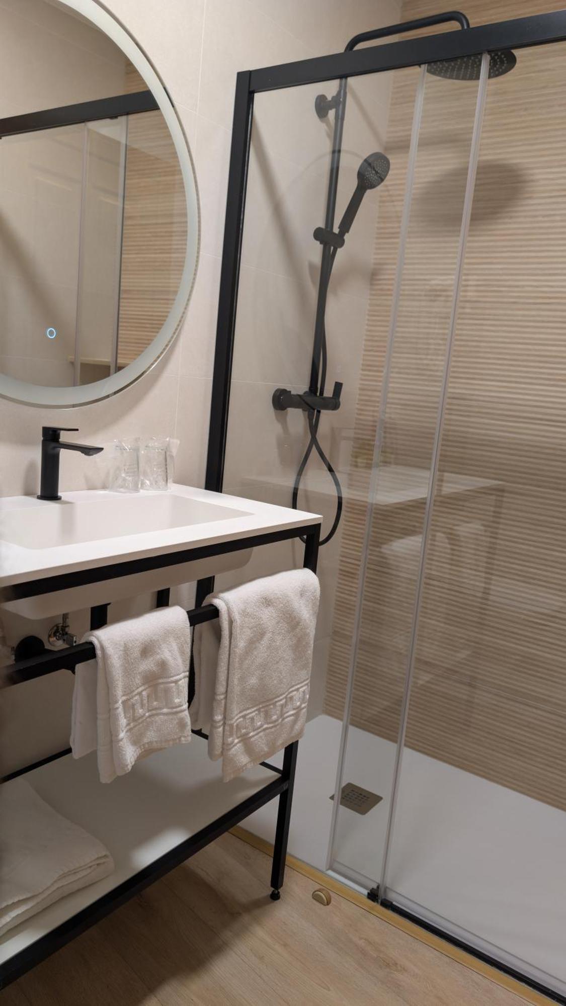 Hotel Rural La Plaza Caso Ngoại thất bức ảnh
