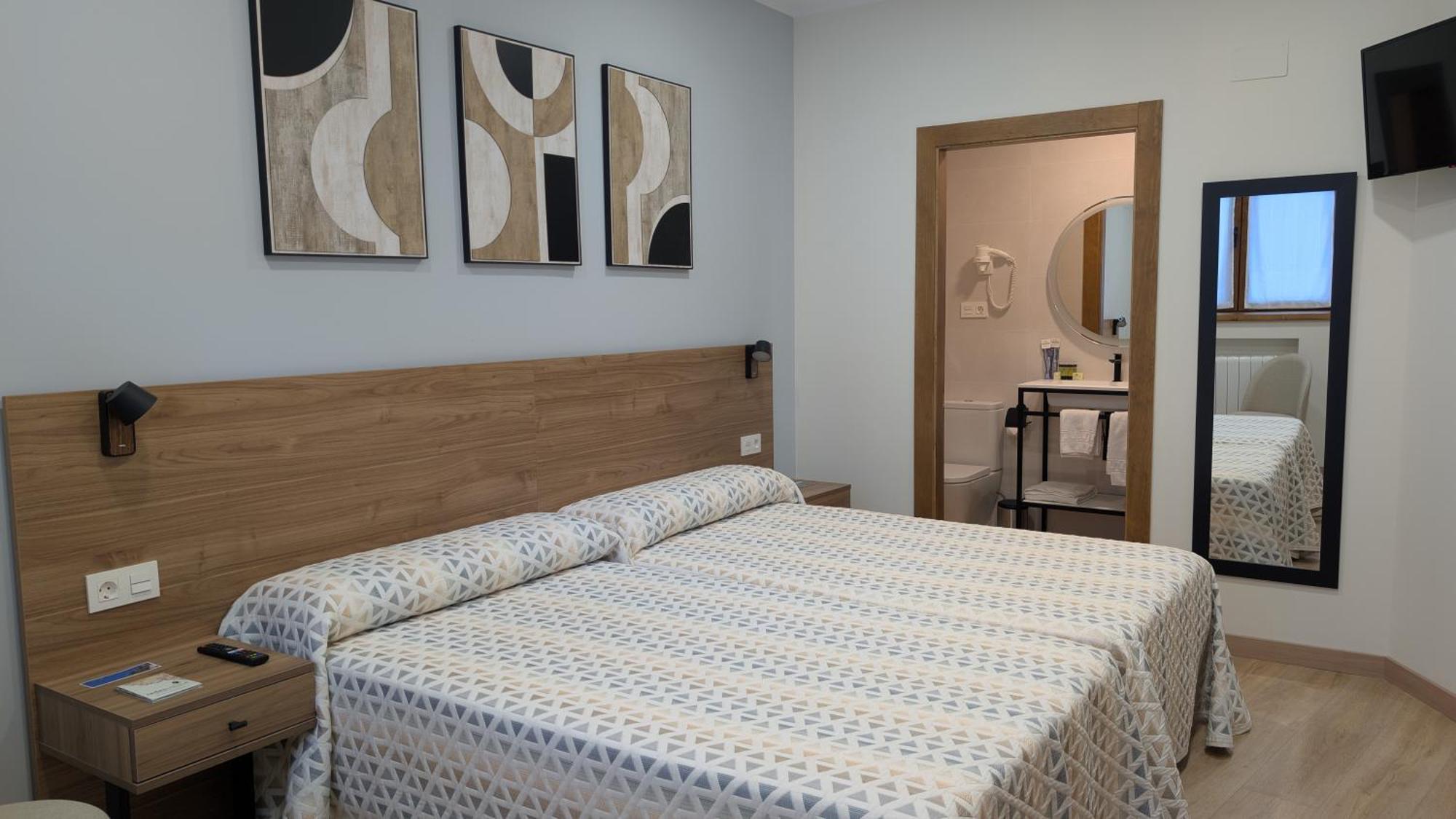 Hotel Rural La Plaza Caso Ngoại thất bức ảnh